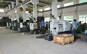 贊揚(yáng)生產(chǎn)押出機(jī)設(shè)備 贊揚(yáng)生產(chǎn)押出機(jī)設(shè)備